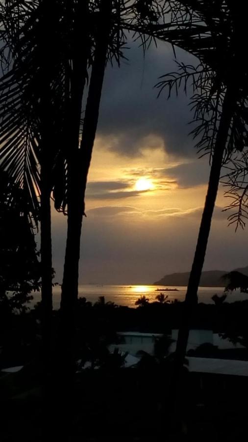 Vilarejo Praia Do Pereque Suites 伊利亚贝拉 外观 照片