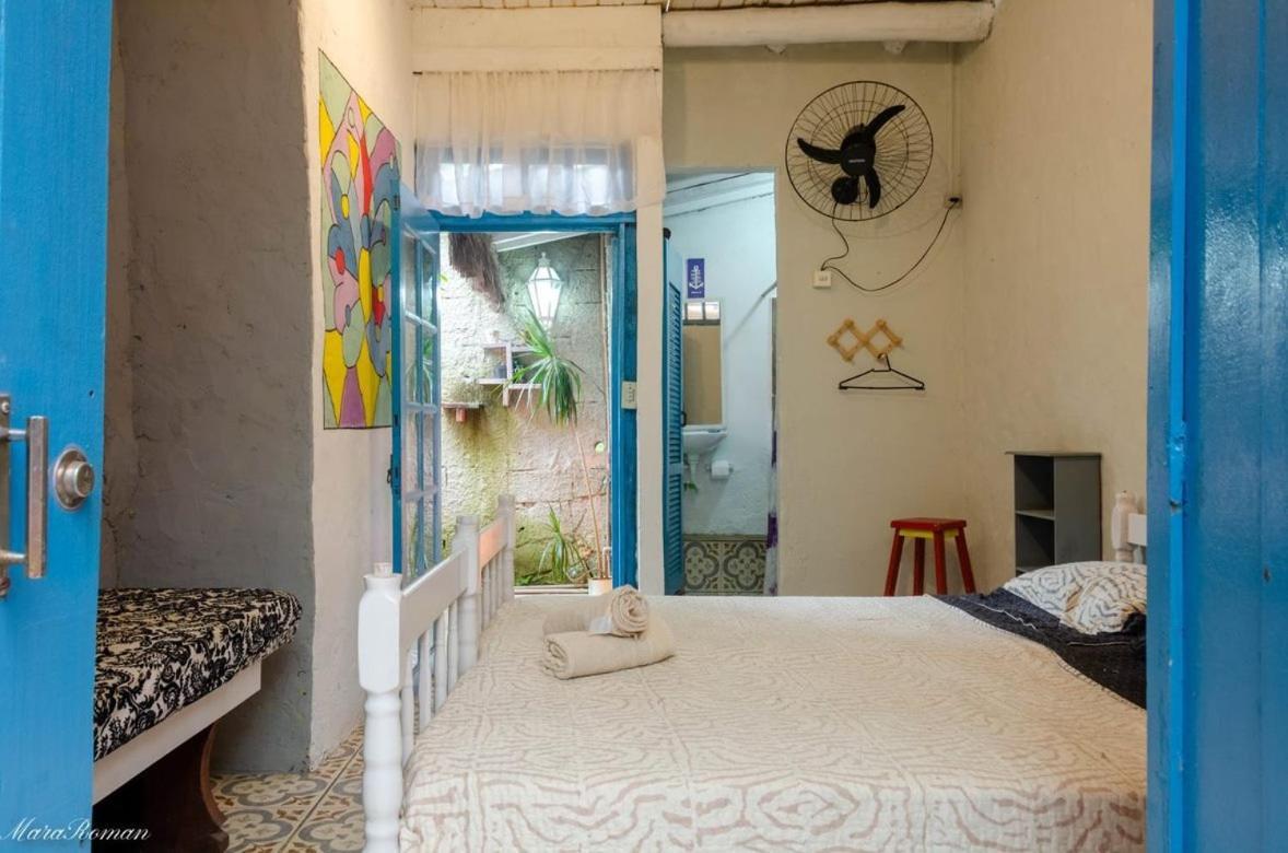 Vilarejo Praia Do Pereque Suites 伊利亚贝拉 外观 照片
